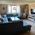 別荘 Secluded Home, With Private オーレスン