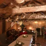 別荘 Secluded Home, With Private オーレスン