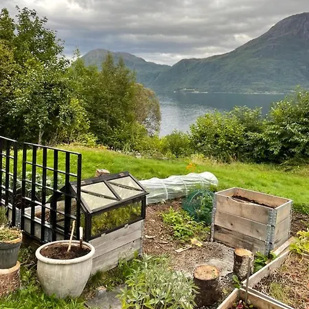 Secluded Home, With Private Dom wakacyjny *