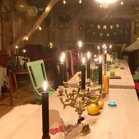 Secluded Home, With Private Сasa de vacaciones *