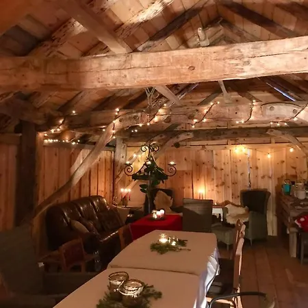 Дом отдыха Secluded Home, With Private Олесунн