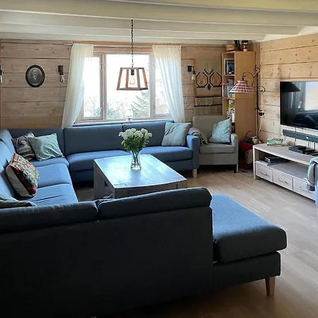 Feriehus Secluded Home, With Private Ålesund