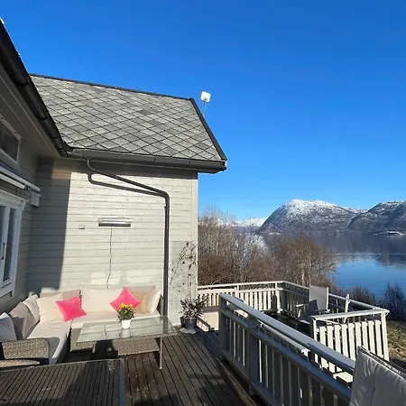Secluded Home, With Private Ålesund