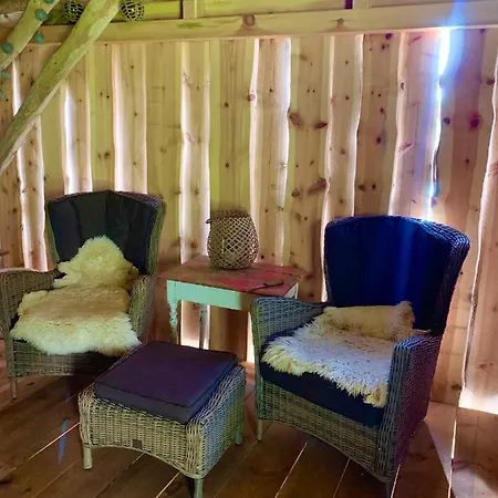 Secluded Home, With Private Feriehus