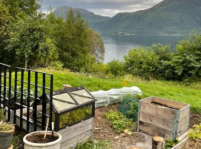 Secluded Home, With Private Feriehus *