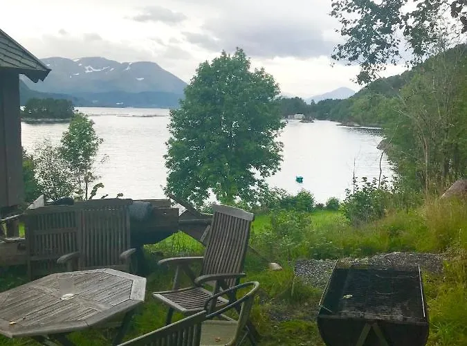 Secluded Home, With Private Feriehus